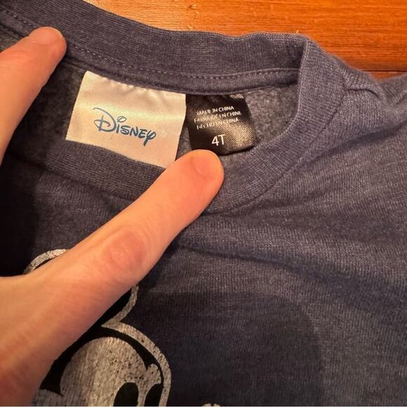 Mickey crewneck sweatshirt size 4T EUC - Picture 3 of 5